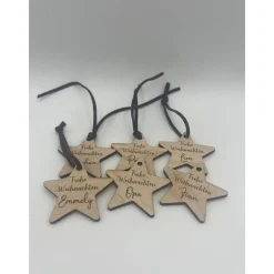 Sale Personalisierbarer Stern Geschenkanhänger aus Holz – Mit Namen graviert – Weihnachtsgeschenk & Baumschmuck Geschenkeanhänger