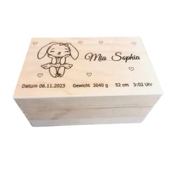 Personalisierte Baby-Erinnerungskiste mit niedlichem Hasenmotiv,  eine perfekte Holzbox als Geschenk, Geburtebur Dekoration