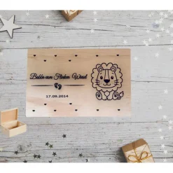 Personalisierte Erinnerungskiste für Babys - Safari-Tiergruppe Löwe - Mit Name und Datum personalisiert Dekoration