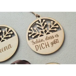 Best Personalisierte Weihnachtskugel aus Holz / eigener Text möglich Weihnachtsaccessoires