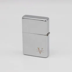 Best Personalisiertes Benzin Sturmfeuerzeug Chrom – Monogramm & Name, für Rechts- oder Linkshänder, Geschenkbox Junggesellenabschied