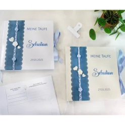 Best personalisiertes Gästebuch & Album zur Taufe mit Herzen, Rosen und Bändern auf Samt in Taubenblau Fotoalbum & Gästebuch