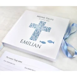 Clearance personalisiertes Gästebuch & Album zur Taufe mit Kreuz aus Fischen in Hellblau blanko o. mit Fragebogen Fotoalbum & Gästebuch