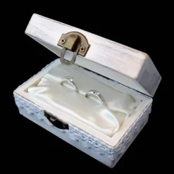Clearance RINGBOX Holz RINGKISSEN Vintage HOCHZEIT Ringkästchen Ringschatulle Ringschachtel Trauung Eheringe Alternativ Personalisiert Shabby Weiß Ringkissen