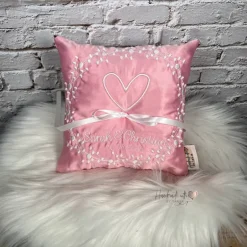 Ringkissen|Handmadelovebytanja Ringkissen personalisiert in rosa I Ringträgerkissen mit Namen I besticktes Kissen für Ringe zur Hochzeit I Herzkissen