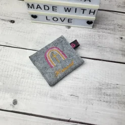 New Rosenkranztäschchen Regenbogen mit Name, Kommunionsgeschenk Gotteslobhülle