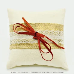 Ringkissen|Handmade-in-Franken Rustikales Hochzeit Ringkissen aus Jute und Spitze – Handgemachtes Unikat, 13 cm x 13 cm