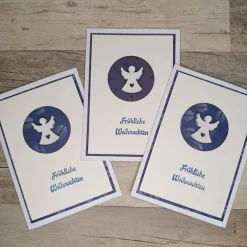 Weihnachtskarten|Peggys Kreativecke Schlichte Weihnachtskarten Engel in Weiß Blau mit Holzengel & Spruch