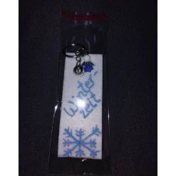 Weihnachtsaccessoires|Danielas Glückswolke Schlüsselanhänger aus Filz mit Engelchen & Glöckchen – Winterzeit, personalisierbar, handmade
