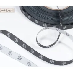 Online Schneeflocken Webband grau/weiß 9mm Deko- & Webbänder