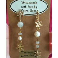 Weihnachtsaccessoires|Atelier Petra Leona SCHNEEFLOCKEN-Ohrringe MONDSTEIN Welo-OPAL PERLE Geburtsstein JUNI OKTOBER KREBS Winter Braut Schmuck teilw. vergoldet