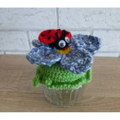 Clearance Schönes Glas mit Schraubverschluss, gehäkelter Blume und Marienkäfer (blau) Geschenke