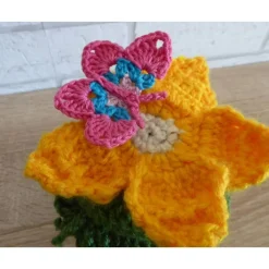 Clearance Schönes Glas mit Schraubverschluss, gehäkelter Blume (gelb) und Schmetterling Geschenke
