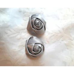 New Schuhclips Grau 2er Set "Grisella" Stoffblumen Satin elegant festlich Taufe Hochzeit Abschlussball Weihn Brautschmuck