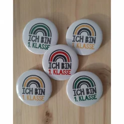 Best Schulkind Anstecker - Ich bin 1. Klasse Kinder Einschulung