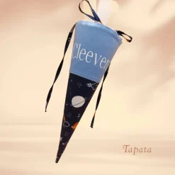 Schultüten|Tapata Design Schultüte mit Namen / Vorschultüte mit Namen, Geschwister Schultüte - Weltraum blau
