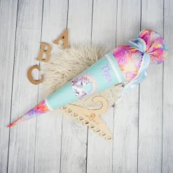 Schultüten|Nähwerkstatt by Juli-Anne Schultüte Stoff Einhorn Regenbogen Mint bunte Blumen 70cm 85cm   *personalisierbar und mit Kisseninlet