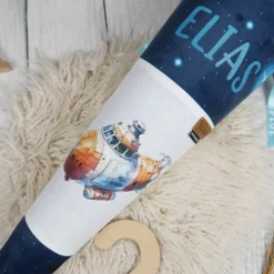 Schultüten|Nähwerkstatt by Juli-Anne Schultüte Stoff Weltall Raumschiff *personalisierbar und mit Kisseninlet