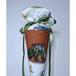 Schultüten|Tina S Schultüte Traktor personalisierbar – Zuckertüte Trecker mit Name, 70 cm, bestickt