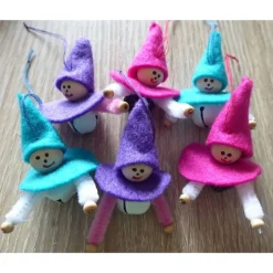 Baumschmuck|CreativBaer sechs kleine Filzwichtel mit Glöckchen - (2x türkis-weiß + 2x pink-weiß-schwarz + 2x lila-rosa-weiß)