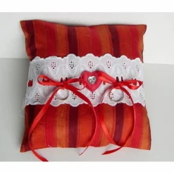 Outlet Seiden-Ringkissen, Ringkissen Seide mit Spitze, Satinbänder, Handarbeit, Ringkissen-Hochzeit, Ringkissen mint, Ringkissen Wildseide + Spitze Ringkissen