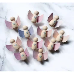 Hot Set 10 handgefertigte Holzengel mit bunten Flügeln – Tischdeko & Geschenk zur Taufe, Konfirmation, Hochzeit Dekoration