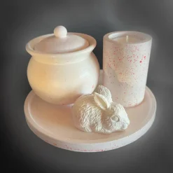 Osterdeko|Chrispis Creative Shop Set aus Teelichthalter, Töpfchen mit Deckel und Hase  auf einem  runden Tablett