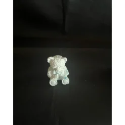 Set aus Vase, Teddy und kleiner Vase auf einem runden Tablett Geschenke