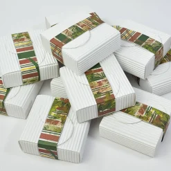 Outlet SQUARE BOX - WEISS MIT BAND IN GRÜN Adventskalender