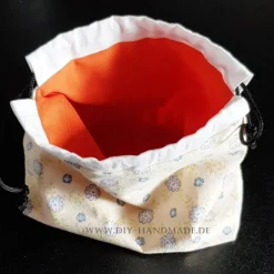 Geschenkverpackungen|bags unlimited Stoffbeutel mit Zugbändern – Pompadourbeutel aus Vintage Baumwolle, 21 x 22 cm, Handgemacht, Unikat