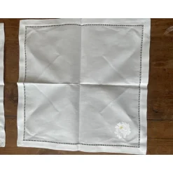 Sale Stoffserviette 40 x 40 cm, bestickt, mit Lochsaum Servietten