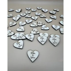 Streudeko zur Hochzeit /Dekoration Tisch / Herzen mit Namen/ Platzkarten/Holz Herz Personalisiert Hochzeit  Tischdeko Ge Hochzeitsdeko