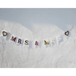 Best Super edle Girlande zur Hochzeit Mrs & Mrs in Gold und Weiß auf Wunsch personalisiert mit Wunschnamen #pride #lgbtq Hochzeitsgirlanden