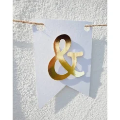 Best Super edle Girlande zur Hochzeit Mrs & Mrs in Gold und Weiß auf Wunsch personalisiert mit Wunschnamen #pride #lgbtq Hochzeitsgirlanden