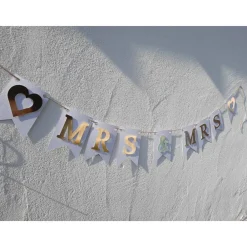 Best Super edle Girlande zur Hochzeit Mrs & Mrs in Gold und Weiß auf Wunsch personalisiert mit Wunschnamen #pride #lgbtq Hochzeitsgirlanden
