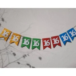 New Sweet Sixteen! Endlich 16! Super schöne Girlande zum 16. Geburtstag. Dekoration