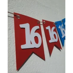 New Sweet Sixteen! Endlich 16! Super schöne Girlande zum 16. Geburtstag. Dekoration