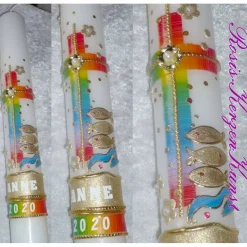 Taufkerzen|Rosis-KerzenKunst & mehr Taufkerzen-SET "Anne" * 1 TAUFKERZE + 6x GASTGESCHENKE-KERZEN * Regenbogenfarben * Mädchen * Buben *