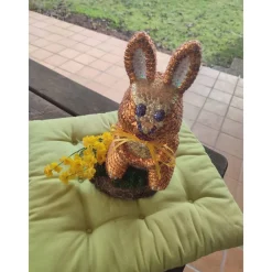 Best Tischdeko auf Baumscheibe Ostern Hase in Paillettentechnik Osterdeko