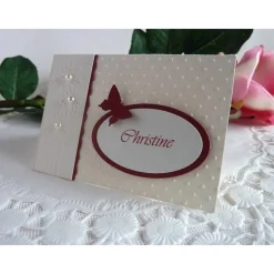 Discount Tischkarte/Platzkarte zur Hochzeit in cremeweiß/weinrot mit Namensschild Hochzeitsdeko
