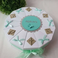 Geldgeschenke|CreativAnita Torte Geldgeschenk Kommunion Konfirmation mit Kreuzen und Fischen in MINT-WEIß mit Kraftpapier kombiniert