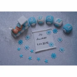 Tortendekoration|Tortendeko by Mona Tortenaufleger Fondant Zuckerfigur Baby,Taufe Tortendeko