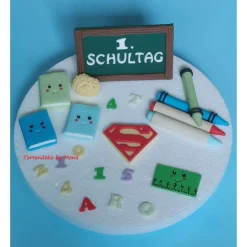 Einschulung|Tortendeko by Mona Tortendeko  Fondant Schulanfang Schule Einschulung SchulsetTortendeko Tortentopper Tortenaufleger Fondant Schulanfang Sc