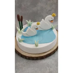 Tortendekoration|Tortendeko by Mona Tortendeko Tortentopper Zuckerfigur Schwanenkönig/ Königin See