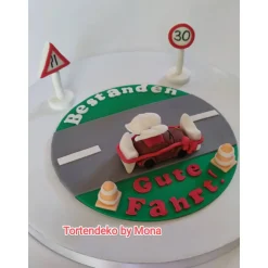 Tortendekoration|Tortendeko by Mona Tortendeko Tortentopper Zuckerfigur  Führerschein Prüfung