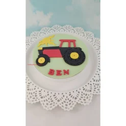 Tortendekoration|Tortendeko by Mona Tortendeko Tortentopper Zuckerfigur Fondantfigur Bauernhof Traktor Schlepper Aufleger