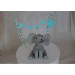 Tortendekoration|Tortendeko by Mona Tortendeko TortentopperTortenaufleger Fondant Zuckerfigur Geburt , Taufe