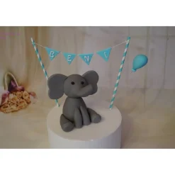 Tortendekoration|Tortendeko by Mona Tortendeko TortentopperTortenaufleger Fondant Zuckerfigur Geburt , Taufe