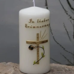 Best Trauerkerze/Gedenkkerze, klein in elfenbein „In lieber Erinnerung“, gold/schwarz, Echtwachsbeschriftung, Trauerkerze Trauerkerzen