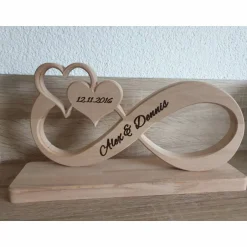 Clearance Unendlichkeitszeichen/Endlosschleife/Infinity Unikat aus Buchenholz personalisiertes Geschenk zur Hochzeit Hochzeitsdeko